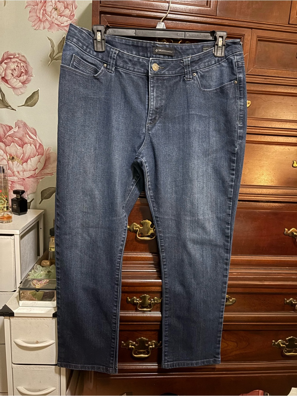 Classic Dark Blue Women’s Jeans - Comfortable Everyday Fit size 18 short